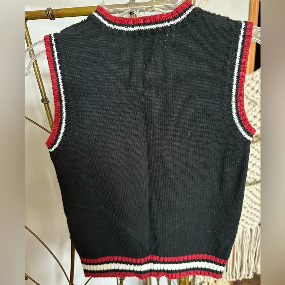 The Children's Place Black and Red boys Sweater Vest. Size XS/4.